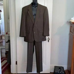 Tan & brown houndstooth wool suit